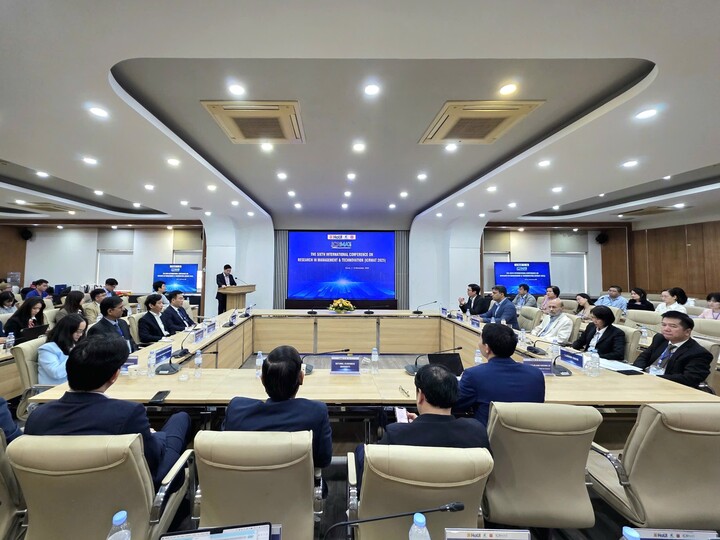 Quang cảnh hội thảo.