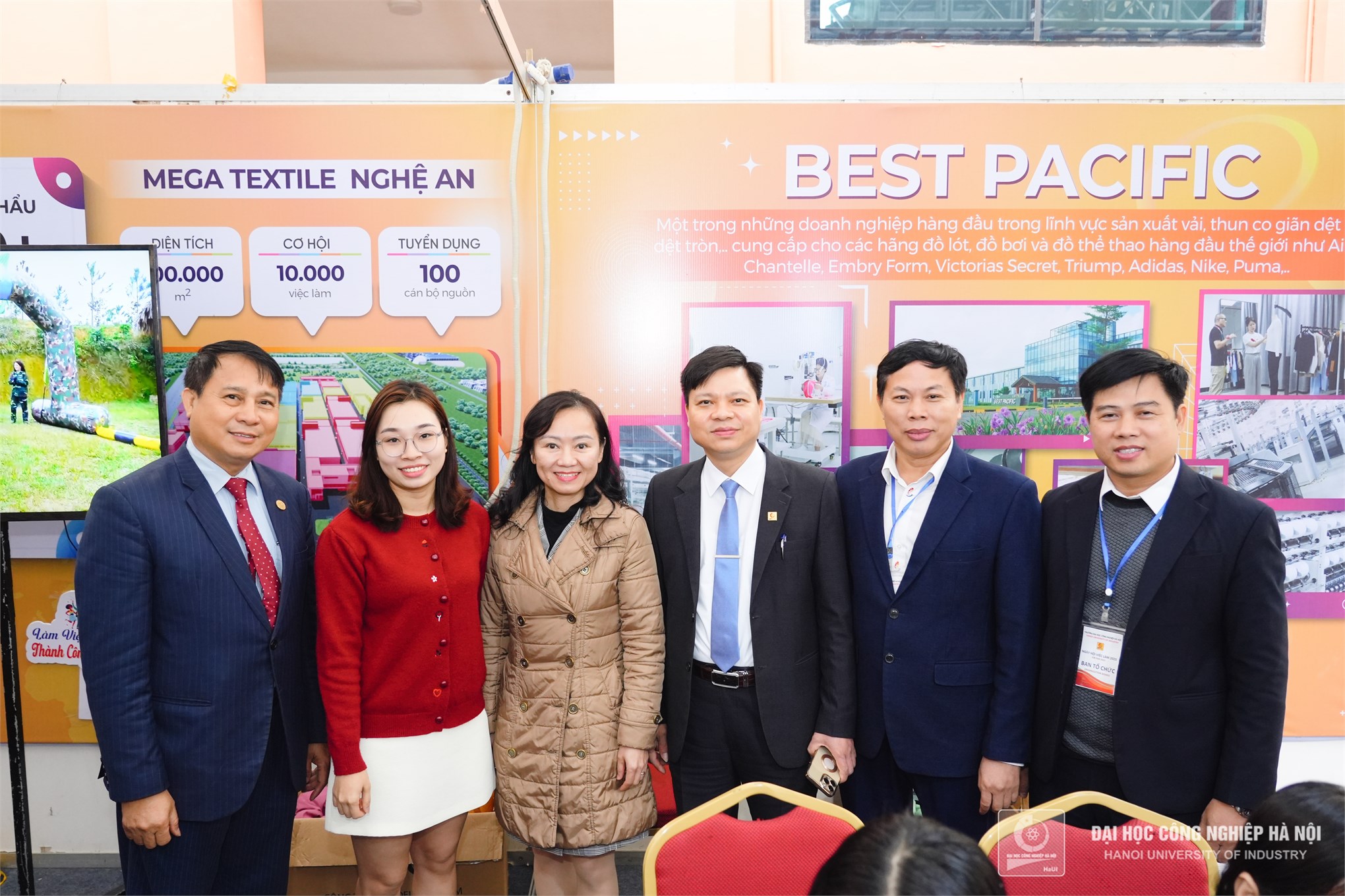 Ngày hội việc làm HaUI: Doanh nghiệp `săn đón` nhân lực chất lượng cao