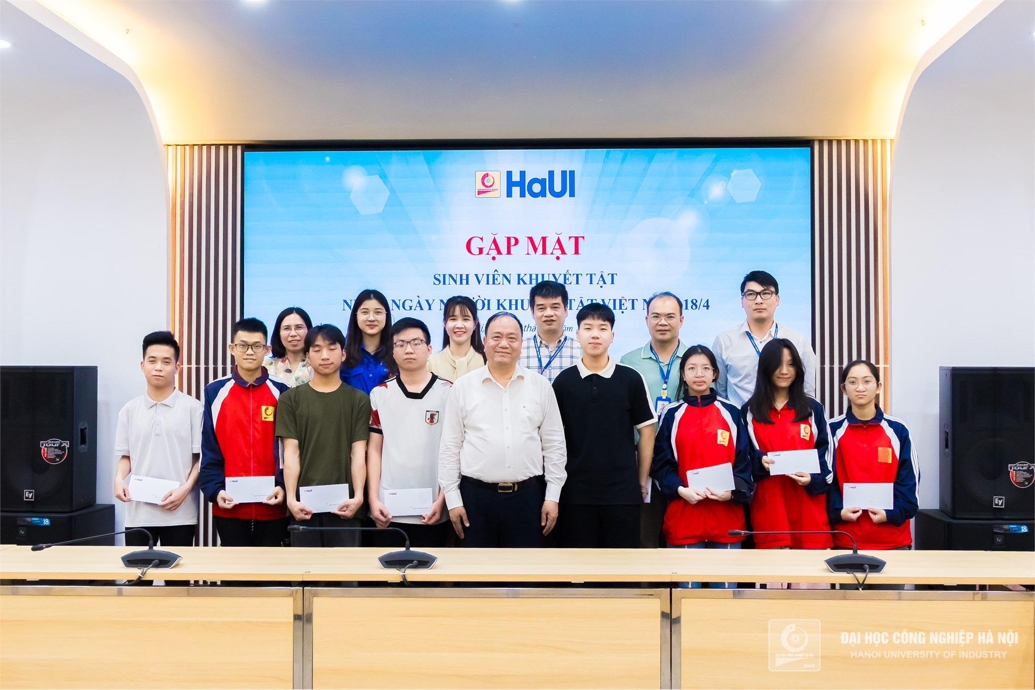 HaUI – Khi niềm tin là thứ ánh sáng diệu kỳ