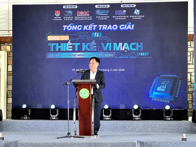 [nld] Trao giải cuộc thi Thiết kế vi mạch cho đô thị thông minh