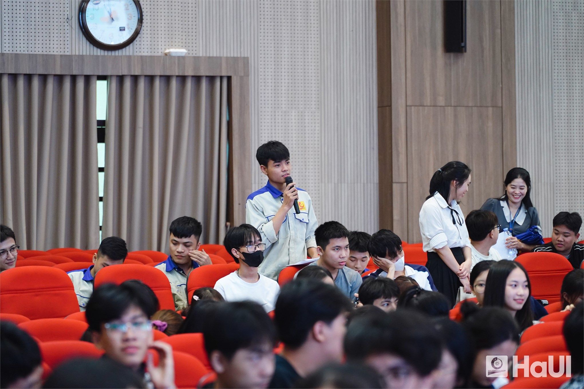 HaUI `tiếp lửa` cho sinh viên, sẵn sàng cho hành trang bước vào kỷ nguyên số