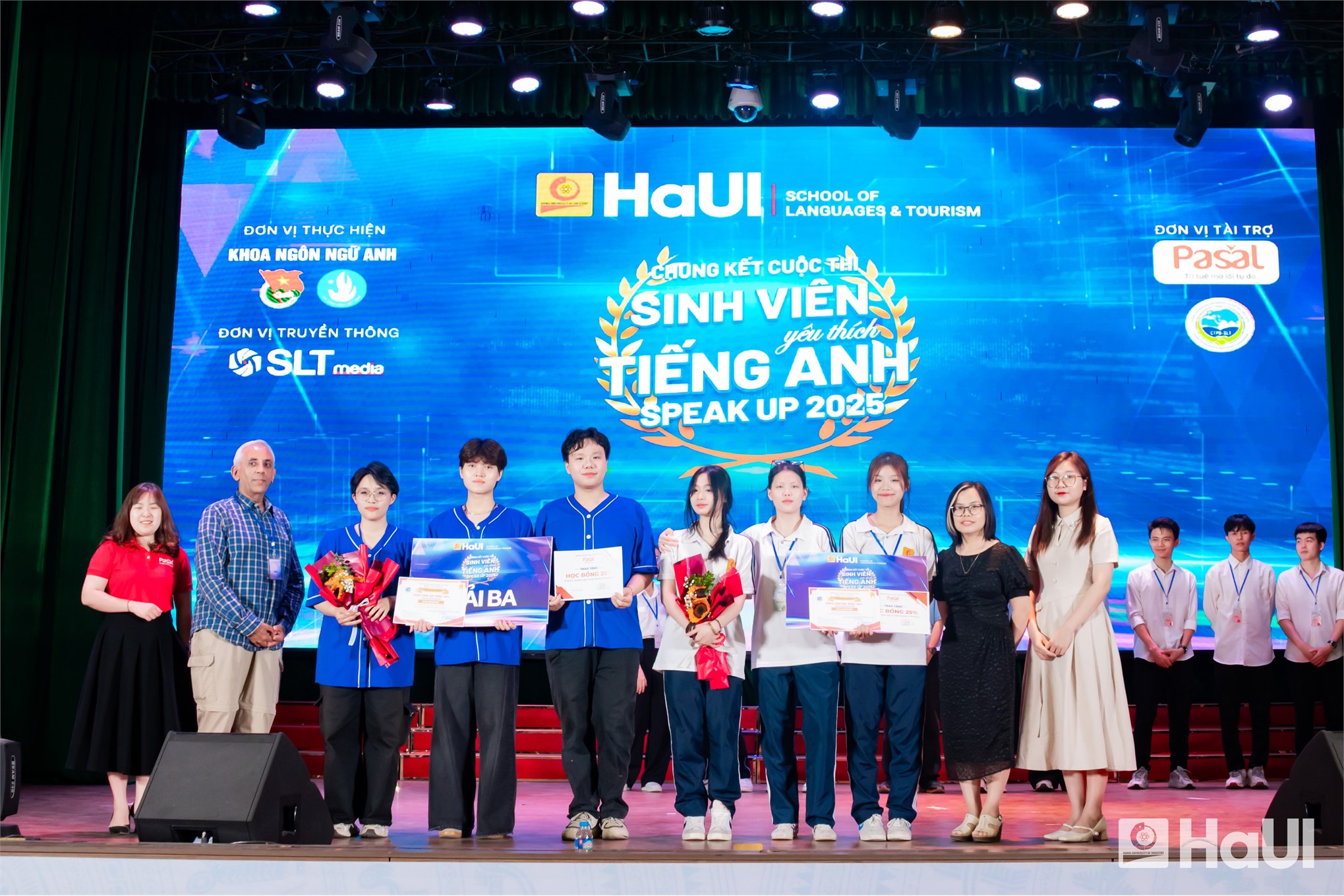 Chung kết `Speak Up 2025`: Sinh viên HaUI tự tin hội nhập trong kỷ nguyên số