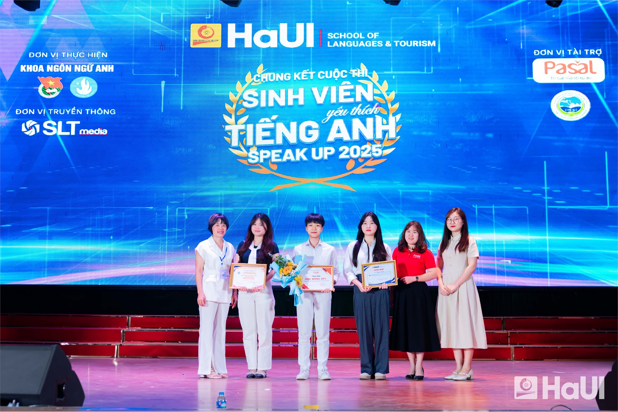 Chung kết `Speak Up 2025`: Sinh viên HaUI tự tin hội nhập trong kỷ nguyên số