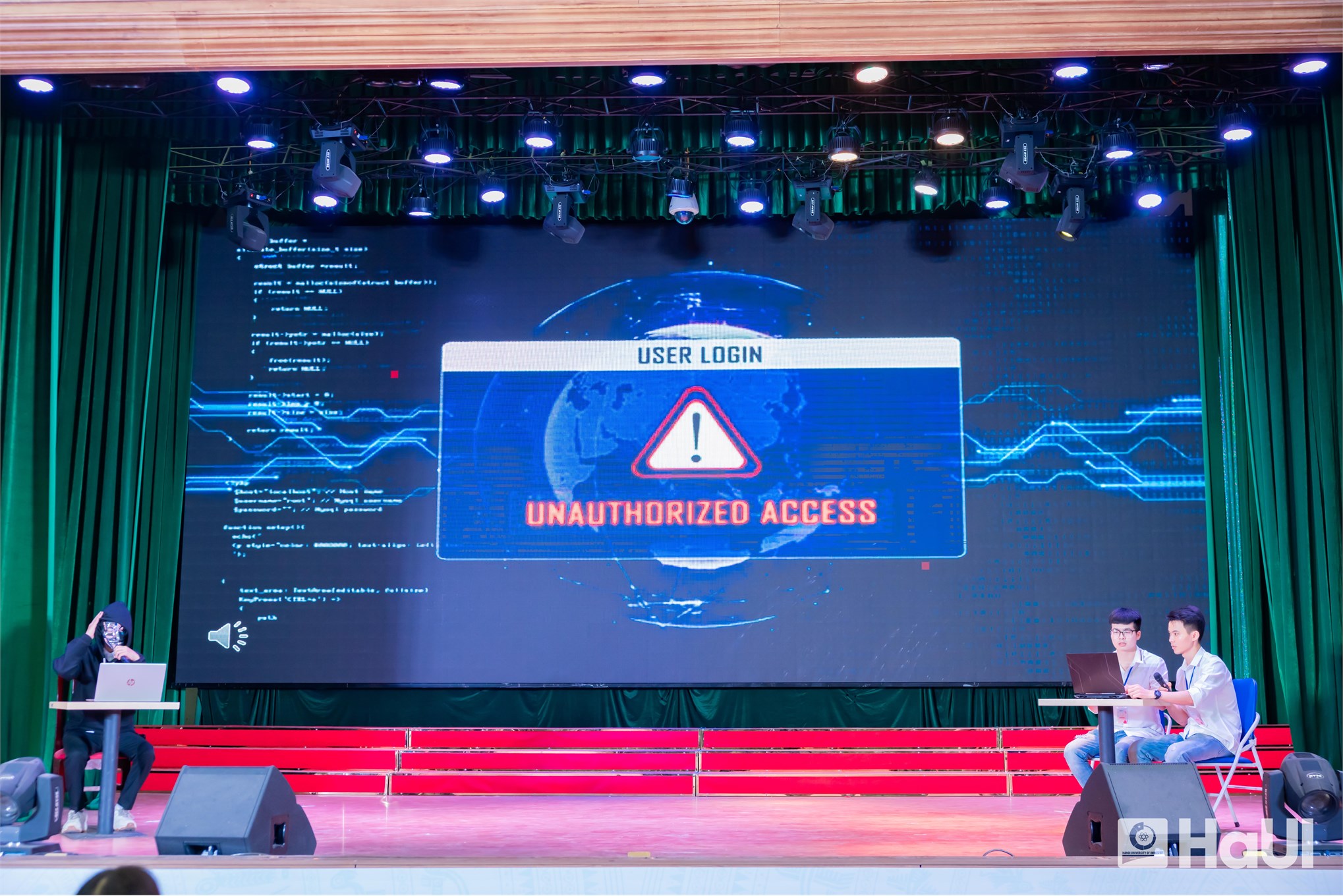 Chung kết `Speak Up 2025`: Sinh viên HaUI tự tin hội nhập trong kỷ nguyên số