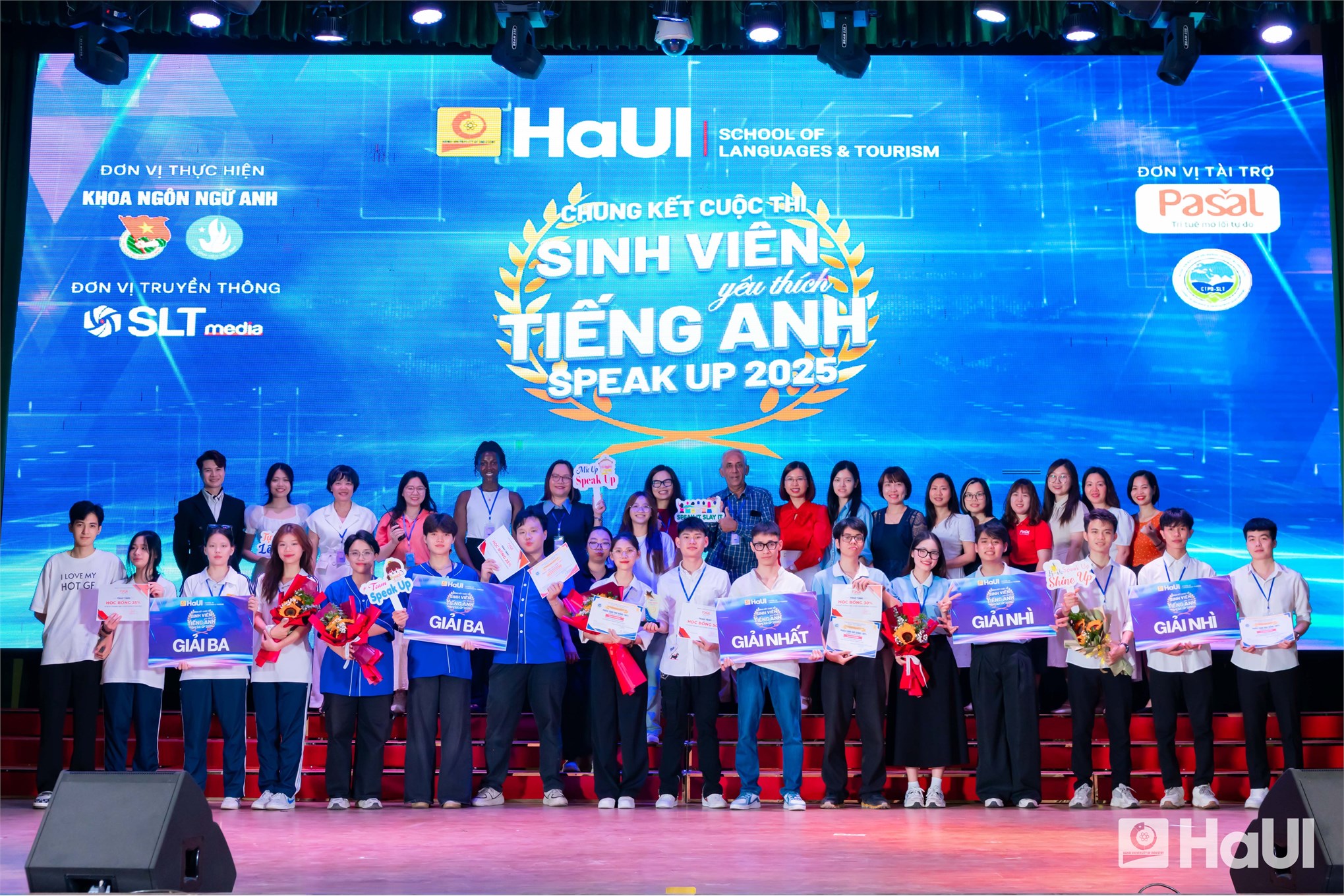 Chung kết `Speak Up 2025`: Sinh viên HaUI tự tin hội nhập trong kỷ nguyên số