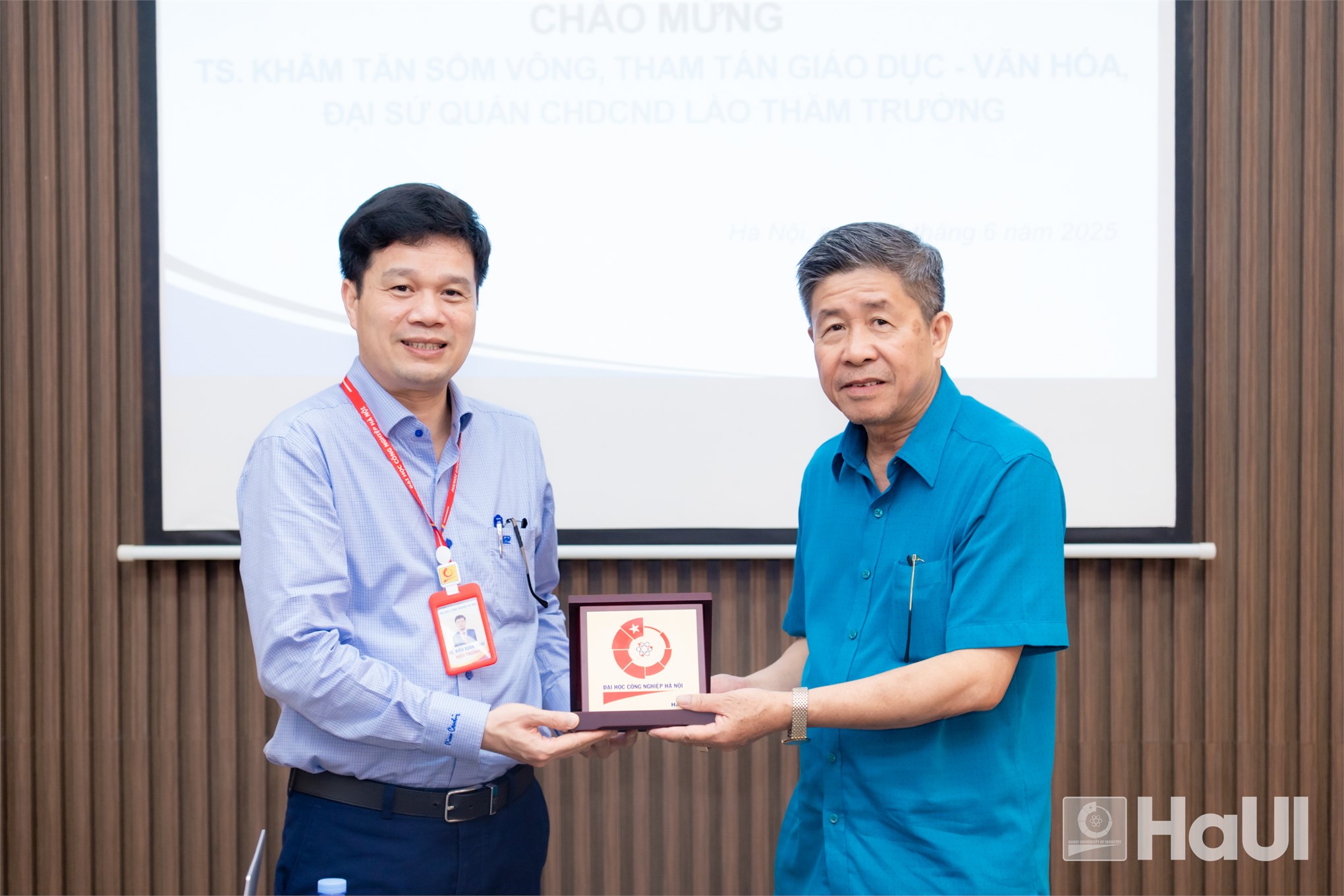 Vun đắp tình hữu nghị Việt - Lào thông qua hợp tác giáo dục và đào tạo