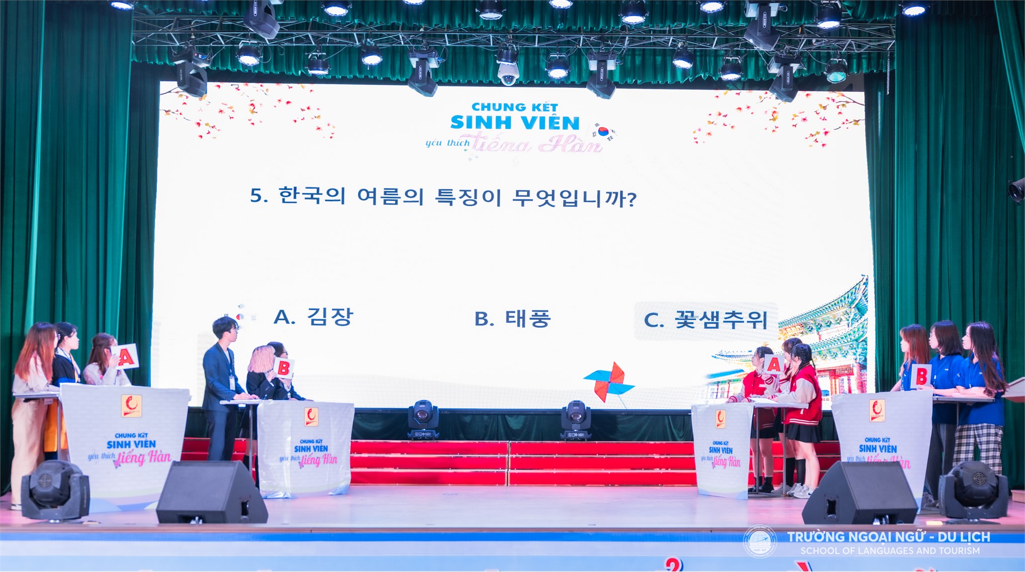 Chung kết cuộc thi Sinh viên yêu thích Tiếng Hàn năm 2023: Sân chơi đầy trí tuệ kết nối sinh viên yêu thích tiếng Hàn Quốc