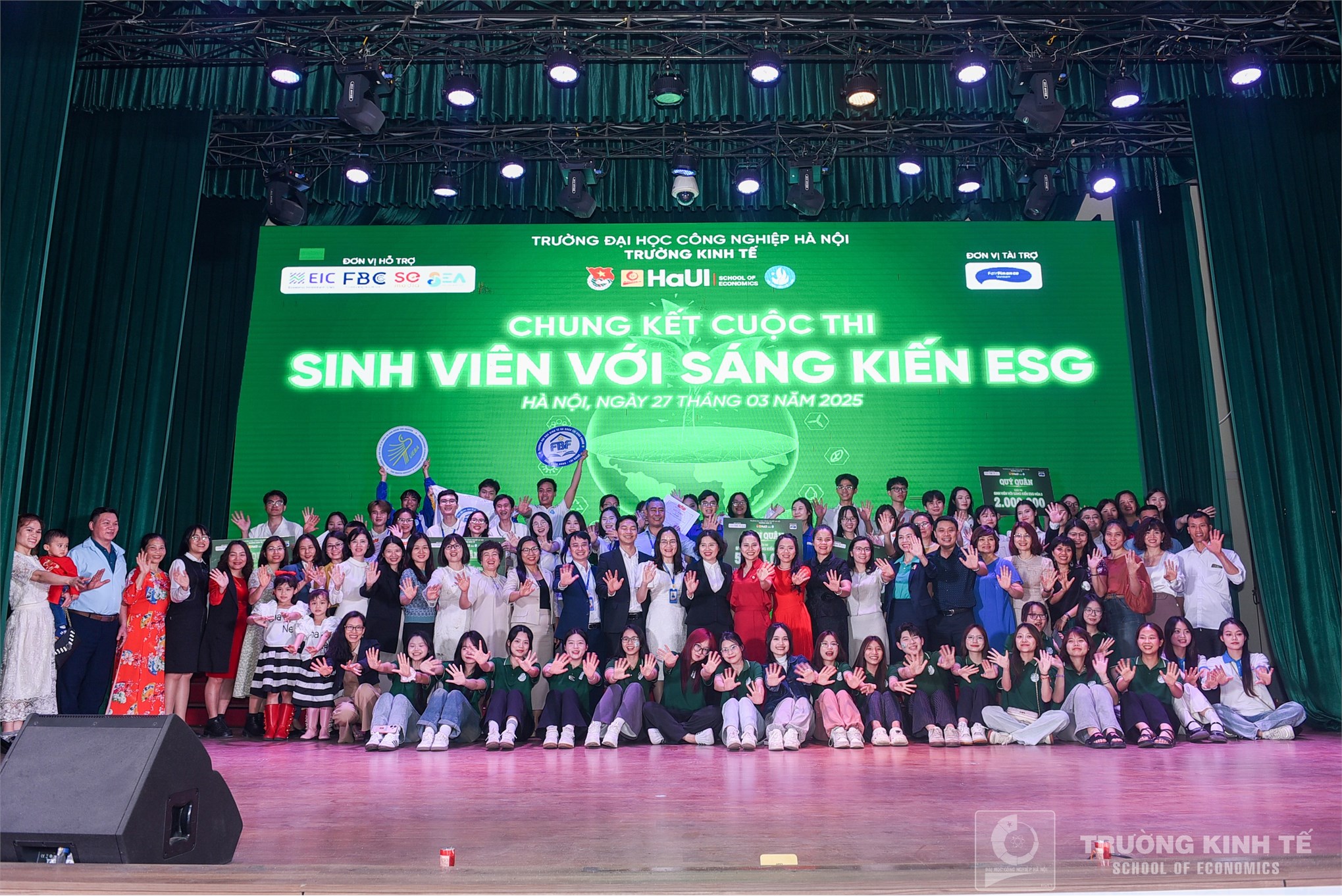 Chung kết `Sinh viên với sáng kiến ESG` mùa 2: Sân chơi sáng tạo hướng đến phát triển bền vững