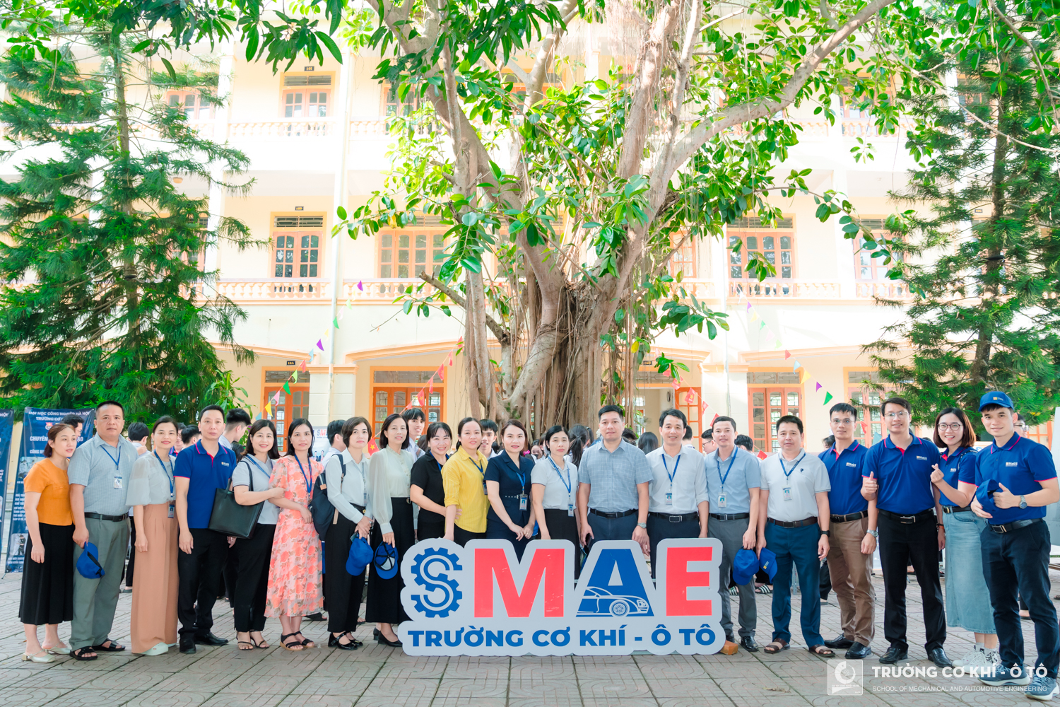 Mang giáo dục STEM đến với Trường THPT Nguyễn Sỹ Sách (Nghệ An), Trường Cơ khí - Ô tô tiếp tục hành trình ươm mầm tri thức