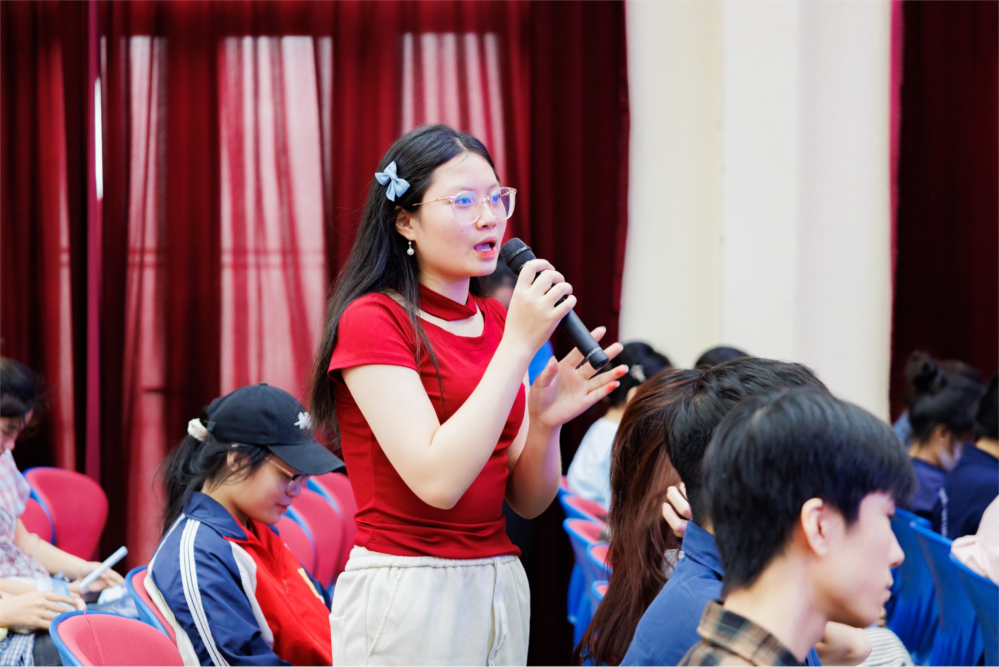 Công ty Cổ phần Dịch vụ Nhân lực Hàng không GMB đồng hành cùng Trường Ngoại ngữ – Du lịch, Trường Đại học Công nghiệp Hà Nội định hướng nghề nghiệp lĩnh vực hàng không