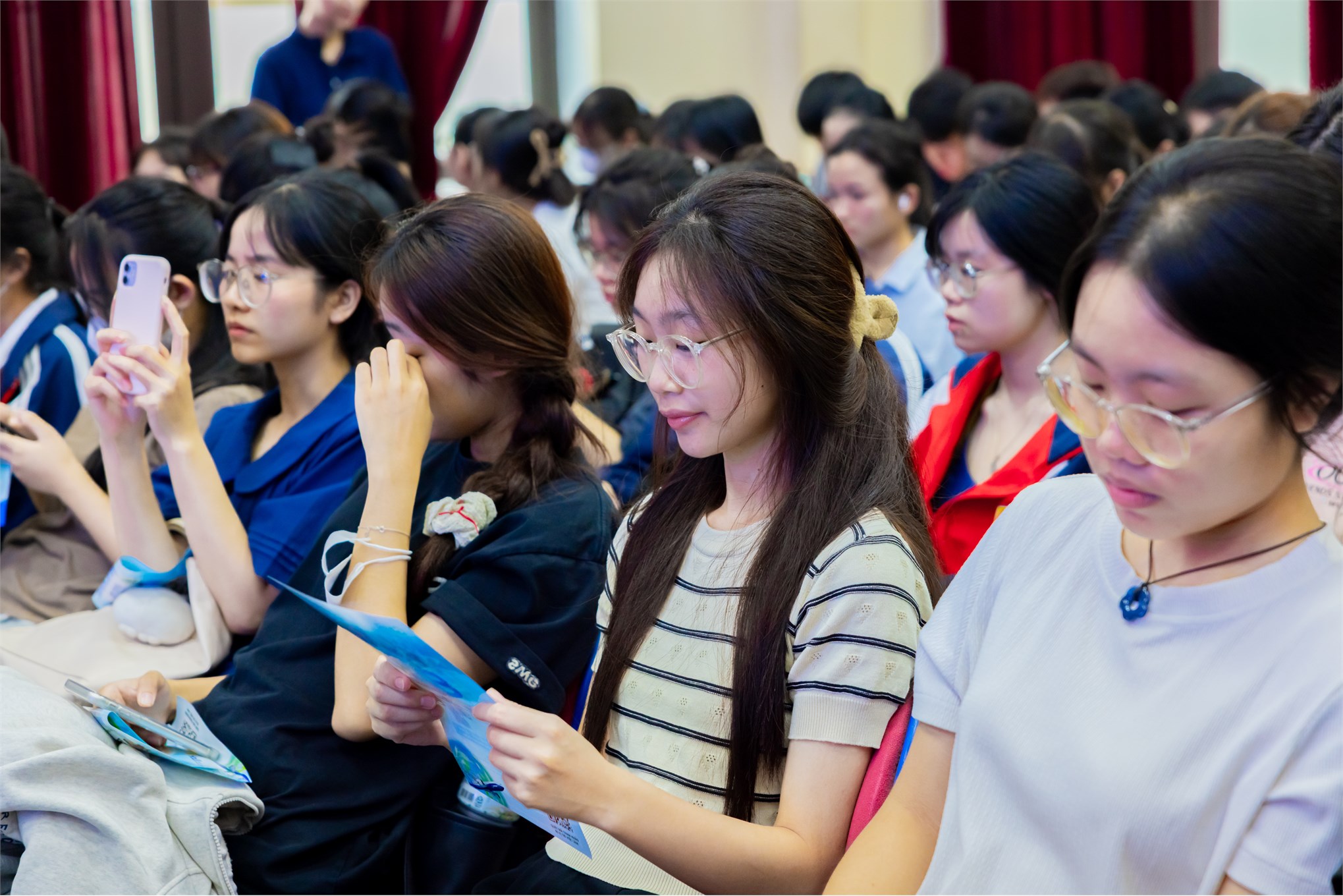 Công ty Cổ phần Dịch vụ Nhân lực Hàng không GMB đồng hành cùng Trường Ngoại ngữ – Du lịch, Trường Đại học Công nghiệp Hà Nội định hướng nghề nghiệp lĩnh vực hàng không