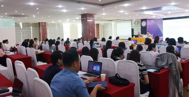 Cán bộ Thư viện Đại học Công nghiệp Hà Nội tham dự lớp Tập huấn Chuyển đổi số trong lĩnh vực thư viện - Chủ đề “Chuyển dạng tài liệu dễ tiếp cận cho người khuyết tật chữ in”.