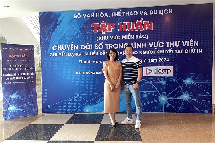 Cán bộ Thư viện Đại học Công nghiệp Hà Nội tham dự lớp Tập huấn Chuyển đổi số trong lĩnh vực thư viện - Chủ đề “Chuyển dạng tài liệu dễ tiếp cận cho người khuyết tật chữ in”.