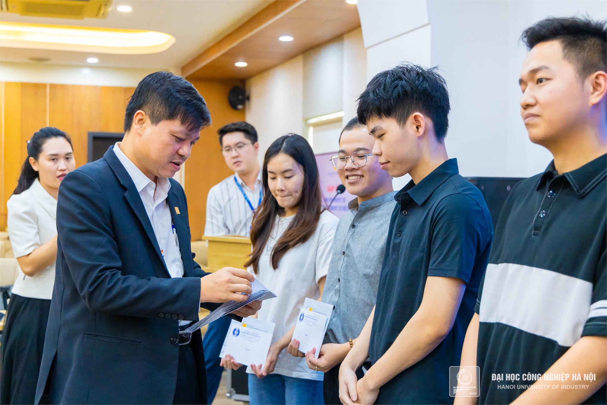 HaUI trao động lực, tạo niềm tin cho sinh viên khuyết tật